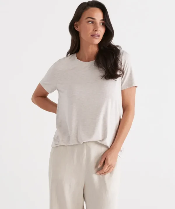 Sussan Pleat Back Tee-Women T-Shirts & Tanks